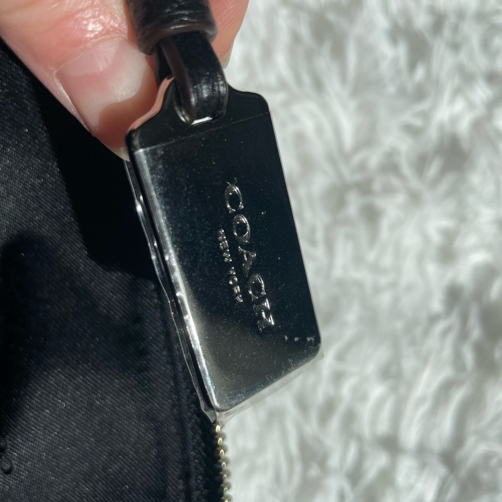Coach~
SMALL RHYDER POCHETTE IN SHEARLING - Picture 3 of 15